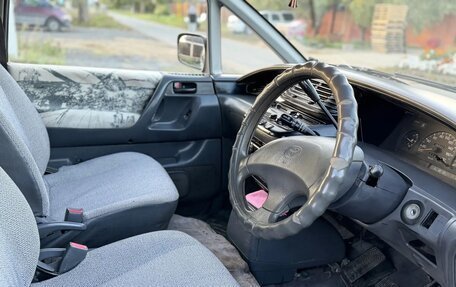 Toyota Estima III рестайлинг -2, 1993 год, 285 000 рублей, 21 фотография
