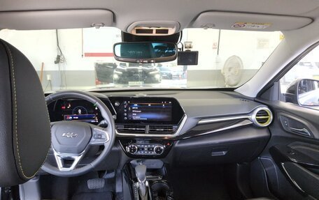 Chevrolet Trax, 2024 год, 1 910 000 рублей, 8 фотография