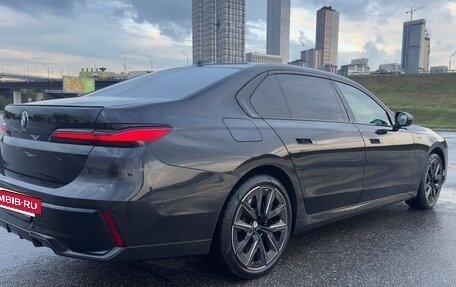 BMW 7 серия, 2022 год, 10 300 000 рублей, 2 фотография