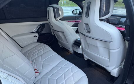 BMW 7 серия, 2022 год, 10 300 000 рублей, 26 фотография