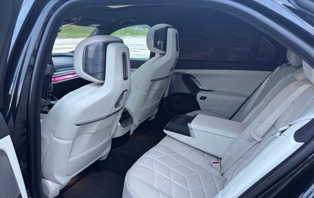 BMW 7 серия, 2022 год, 10 300 000 рублей, 22 фотография