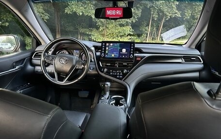 Toyota Camry, 2021 год, 2 880 000 рублей, 10 фотография