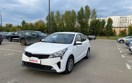 KIA Rio IV, 2021 год, 1 470 000 рублей, 3 фотография