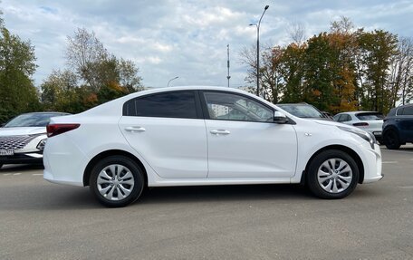 KIA Rio IV, 2021 год, 1 470 000 рублей, 6 фотография
