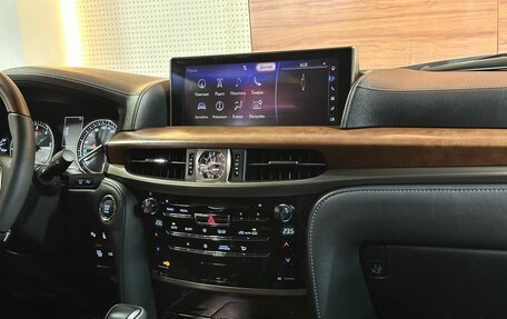 Lexus LX III, 2015 год, 6 499 900 рублей, 10 фотография