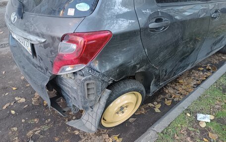 Toyota Vitz, 2015 год, 450 000 рублей, 4 фотография