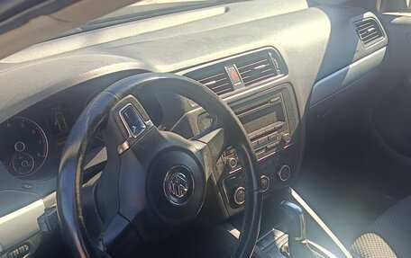 Volkswagen Jetta VI, 2012 год, 740 000 рублей, 5 фотография