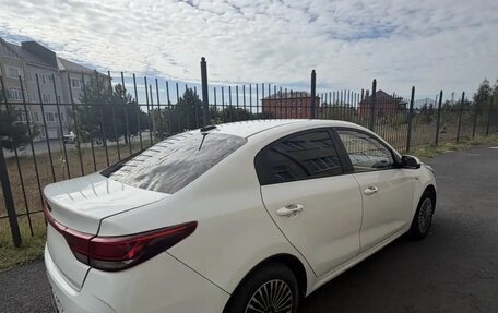 KIA Rio IV, 2021 год, 1 300 000 рублей, 9 фотография
