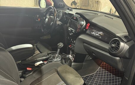 MINI Hatch, 2016 год, 1 950 000 рублей, 10 фотография