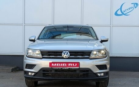 Volkswagen Tiguan II, 2017 год, 2 430 000 рублей, 2 фотография