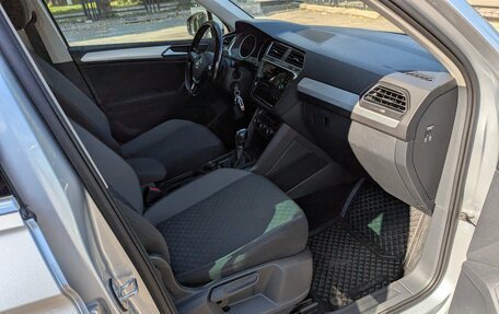 Volkswagen Tiguan II, 2017 год, 2 430 000 рублей, 9 фотография