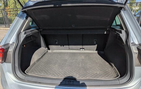 Volkswagen Tiguan II, 2017 год, 2 430 000 рублей, 15 фотография