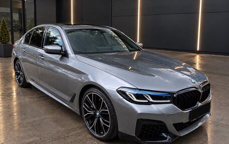 BMW 5 серия, 2021 год, 6 300 000 рублей, 4 фотография