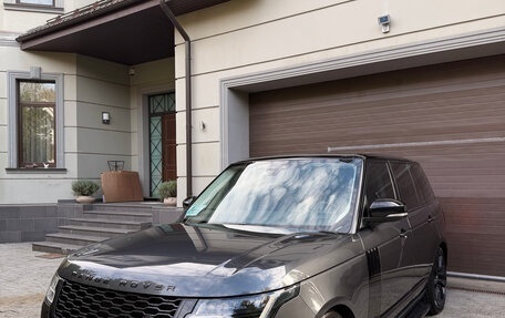 Land Rover Range Rover IV рестайлинг, 2019 год, 5 250 000 рублей, 2 фотография