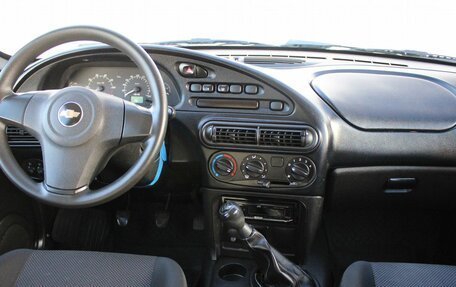 Chevrolet Niva I рестайлинг, 2017 год, 649 000 рублей, 7 фотография