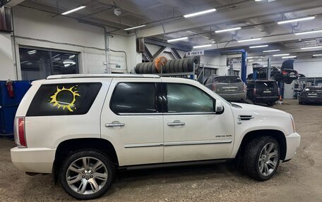 Cadillac Escalade III, 2013 год, 3 000 000 рублей, 3 фотография
