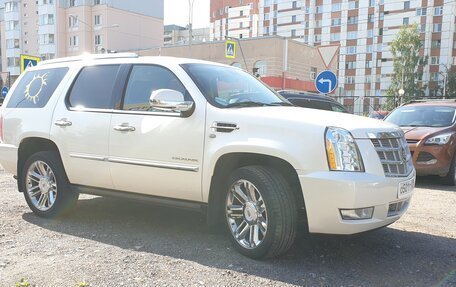 Cadillac Escalade III, 2013 год, 3 000 000 рублей, 7 фотография
