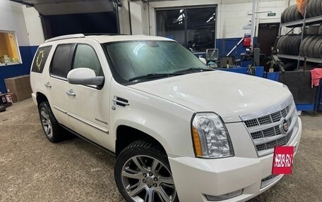 Cadillac Escalade III, 2013 год, 3 000 000 рублей, 5 фотография
