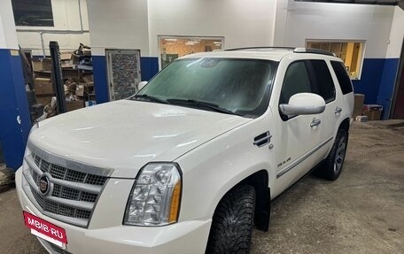 Cadillac Escalade III, 2013 год, 3 000 000 рублей, 4 фотография
