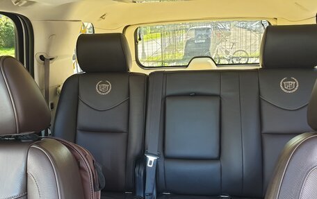 Cadillac Escalade III, 2013 год, 3 000 000 рублей, 15 фотография