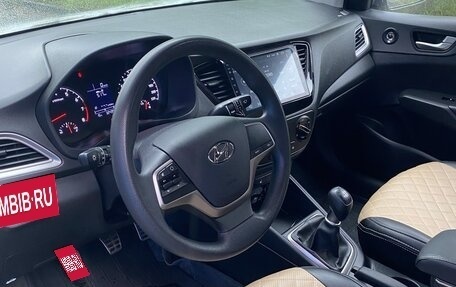 Hyundai Solaris II рестайлинг, 2019 год, 1 850 000 рублей, 4 фотография