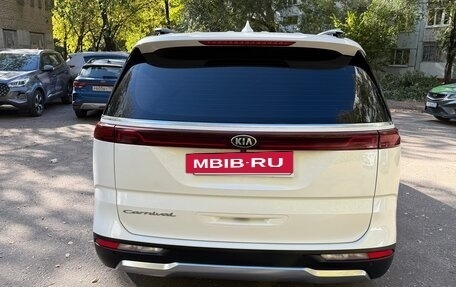 KIA Carnival, 2020 год, 3 300 000 рублей, 9 фотография
