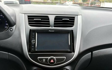 Hyundai Solaris II рестайлинг, 2012 год, 595 000 рублей, 11 фотография