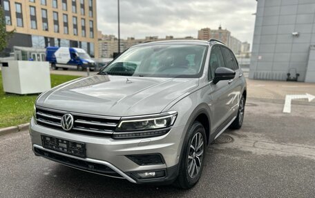 Volkswagen Tiguan II, 2019 год, 2 590 000 рублей, 2 фотография