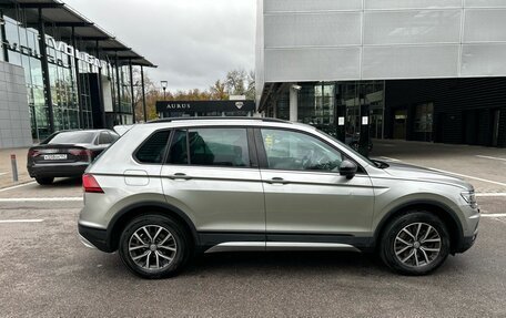 Volkswagen Tiguan II, 2019 год, 2 590 000 рублей, 5 фотография