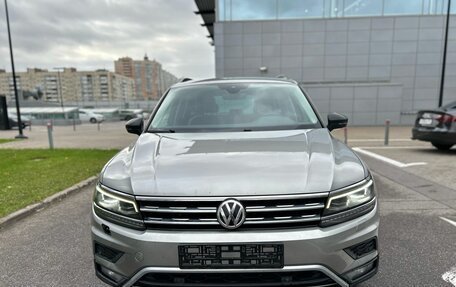 Volkswagen Tiguan II, 2019 год, 2 590 000 рублей, 3 фотография