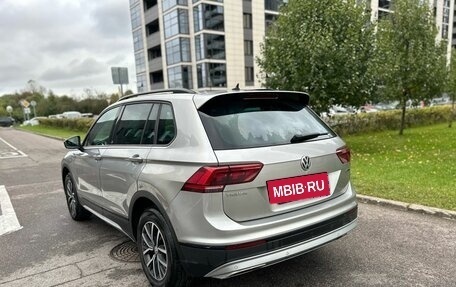 Volkswagen Tiguan II, 2019 год, 2 590 000 рублей, 8 фотография