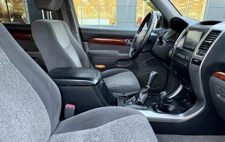 Toyota Land Cruiser Prado 120 рестайлинг, 2008 год, 1 760 000 рублей, 10 фотография