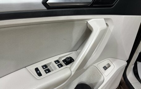 Volkswagen Tiguan II, 2017 год, 2 000 000 рублей, 11 фотография