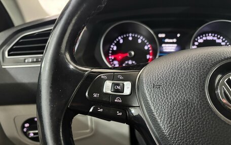Volkswagen Tiguan II, 2017 год, 2 000 000 рублей, 24 фотография