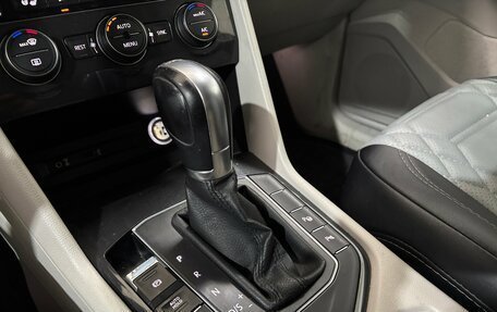 Volkswagen Tiguan II, 2017 год, 2 000 000 рублей, 23 фотография