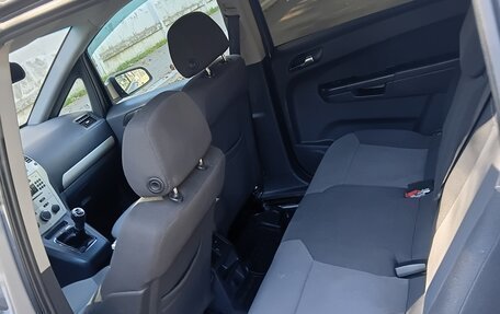 Opel Zafira B, 2008 год, 450 000 рублей, 9 фотография