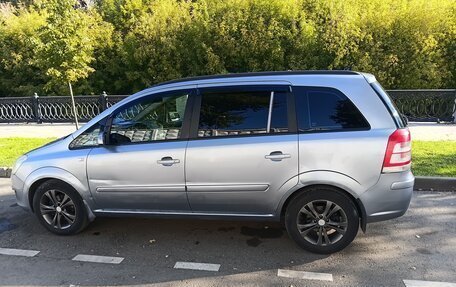 Opel Zafira B, 2008 год, 450 000 рублей, 27 фотография