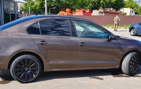 Volkswagen Jetta VI, 2012 год, 1 110 000 рублей, 5 фотография