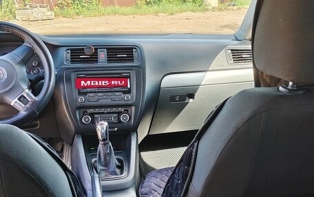 Volkswagen Jetta VI, 2012 год, 1 110 000 рублей, 6 фотография