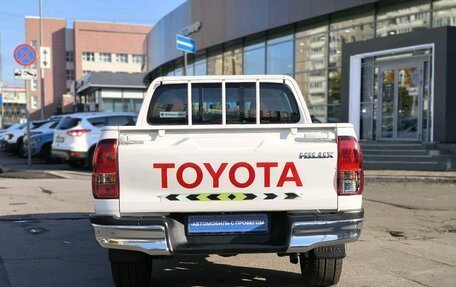 Toyota Hilux VIII, 2021 год, 3 050 000 рублей, 5 фотография