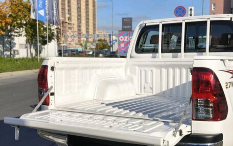 Toyota Hilux VIII, 2021 год, 3 050 000 рублей, 7 фотография