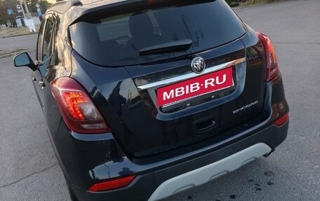 Buick Encore I, 2022 год, 1 700 000 рублей, 3 фотография