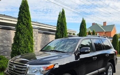 Toyota Land Cruiser 200, 2013 год, 3 050 000 рублей, 3 фотография