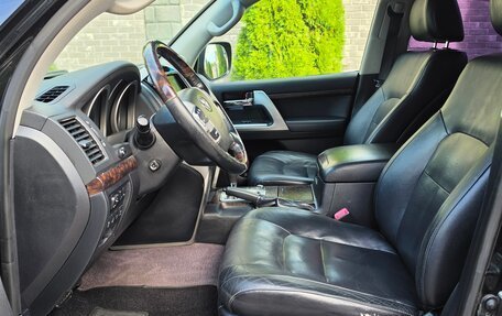 Toyota Land Cruiser 200, 2013 год, 3 050 000 рублей, 16 фотография