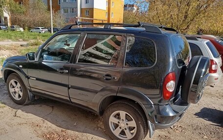 Chevrolet Niva I рестайлинг, 2016 год, 580 000 рублей, 2 фотография
