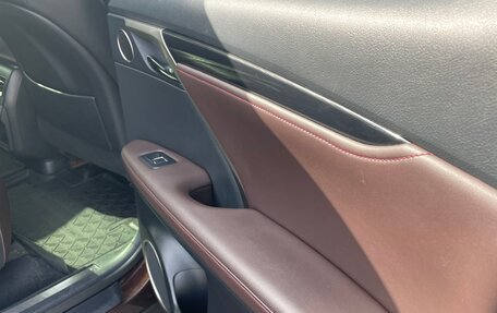 Lexus RX IV рестайлинг, 2016 год, 4 200 000 рублей, 30 фотография