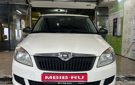 Skoda Fabia II, 2013 год, 675 000 рублей, 4 фотография