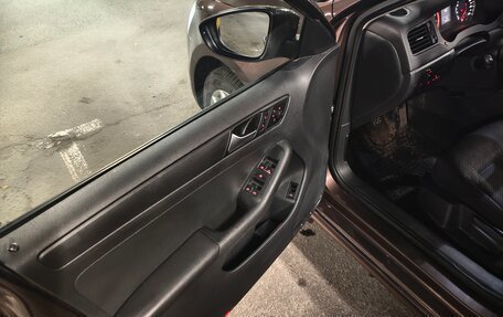 Volkswagen Jetta VI, 2014 год, 1 200 000 рублей, 18 фотография