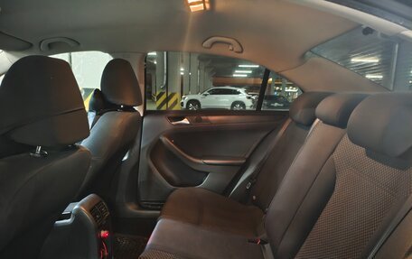 Volkswagen Jetta VI, 2014 год, 1 200 000 рублей, 24 фотография
