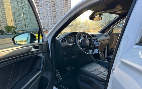 Volkswagen Tiguan II, 2021 год, 3 800 000 рублей, 4 фотография